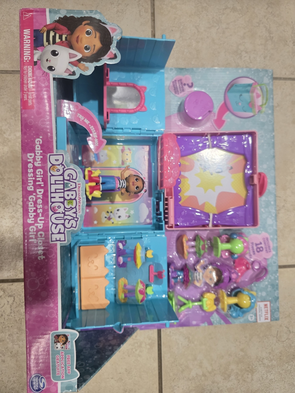 Gabby Girl Dress-Up Closet Playset